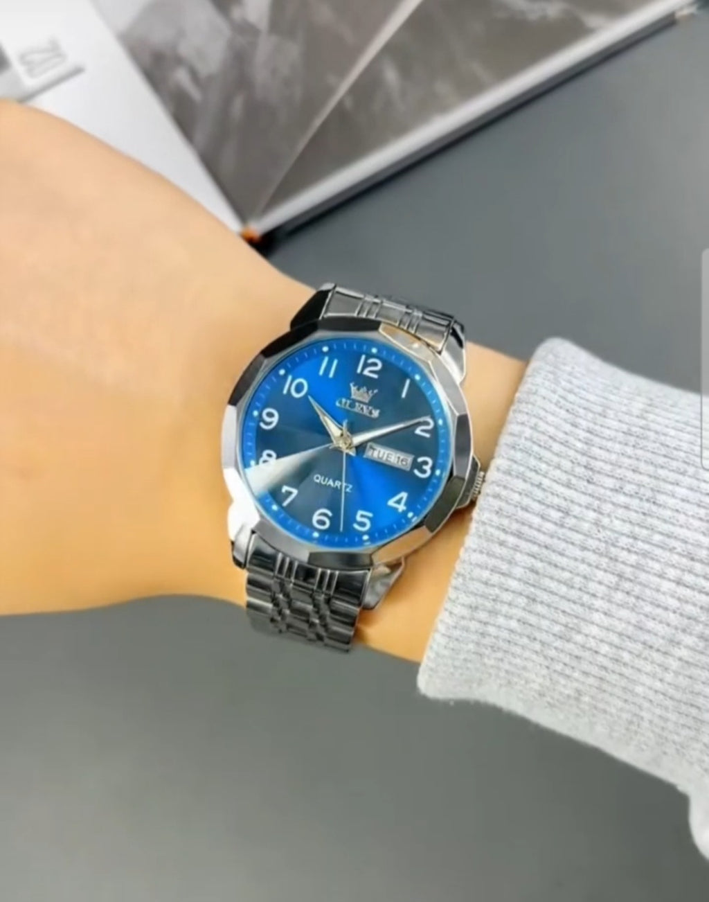 Linha Heritage – Elegância que Atravessa o Tempo / relógio de quartzo, aço inoxidável, à prova d'água