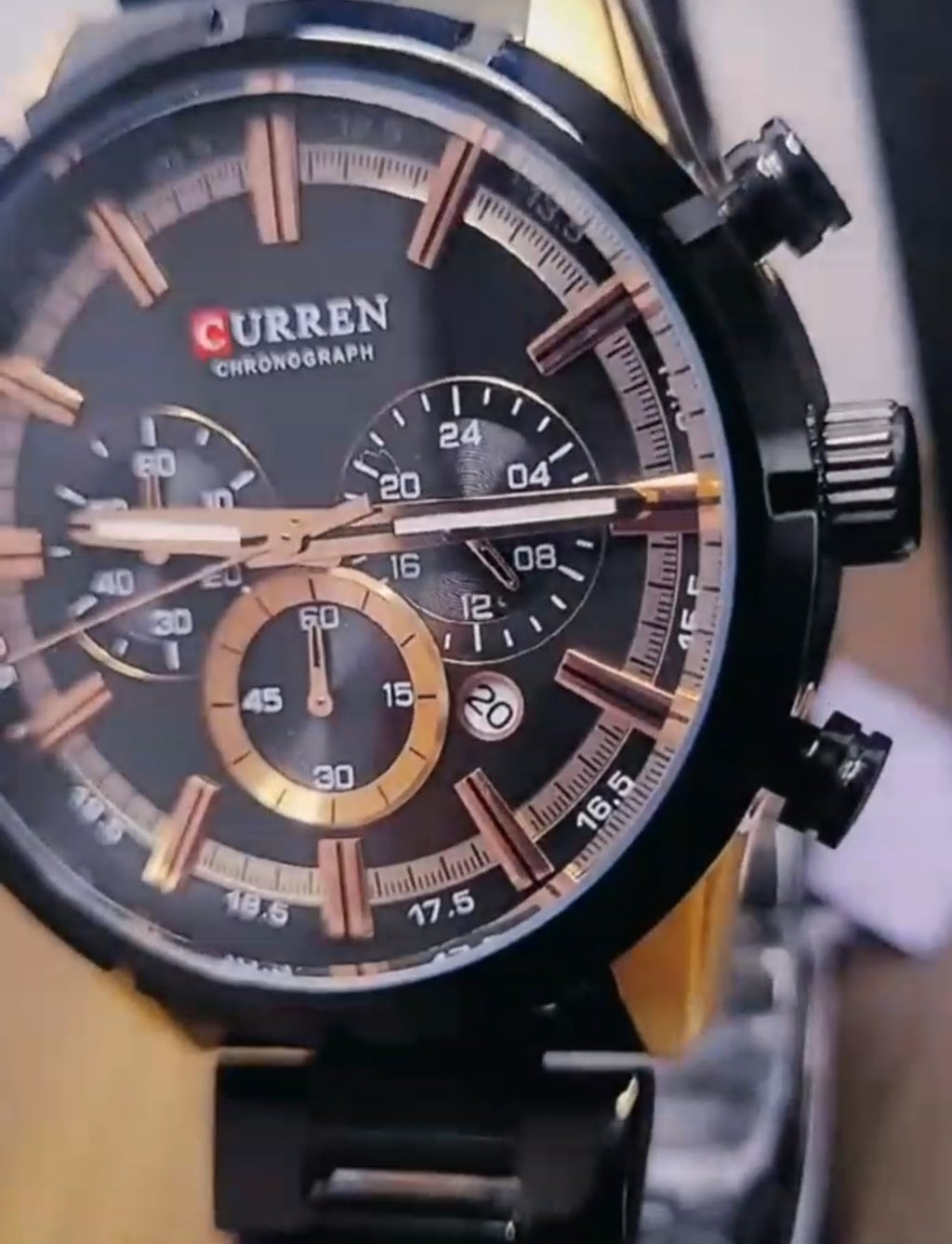 Curren 8355 Linha Prestige Chronograph – Elegância Esportiva com Identidade Forte