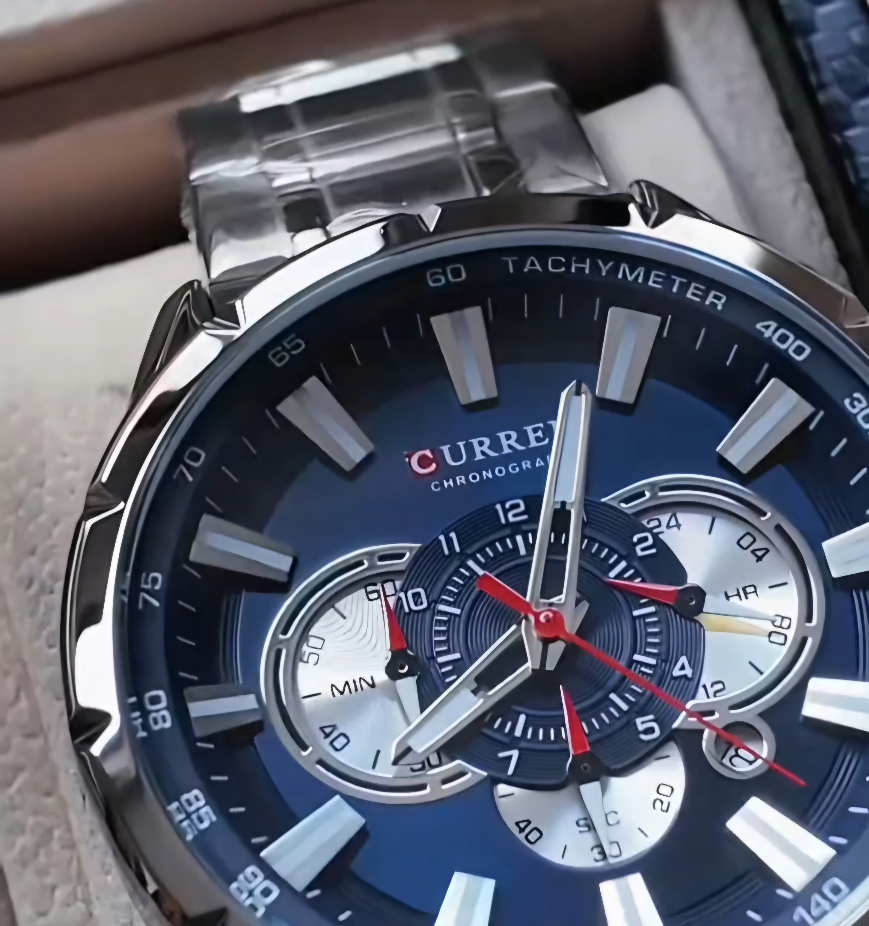 CURREN 8363 Linha Chronograph Executive – Presença Forte e Estilo Sofisticado