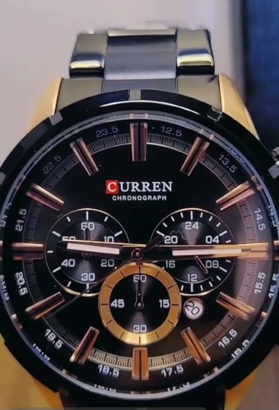 Curren 8355 Linha Prestige Chronograph – Elegância Esportiva com Identidade Forte