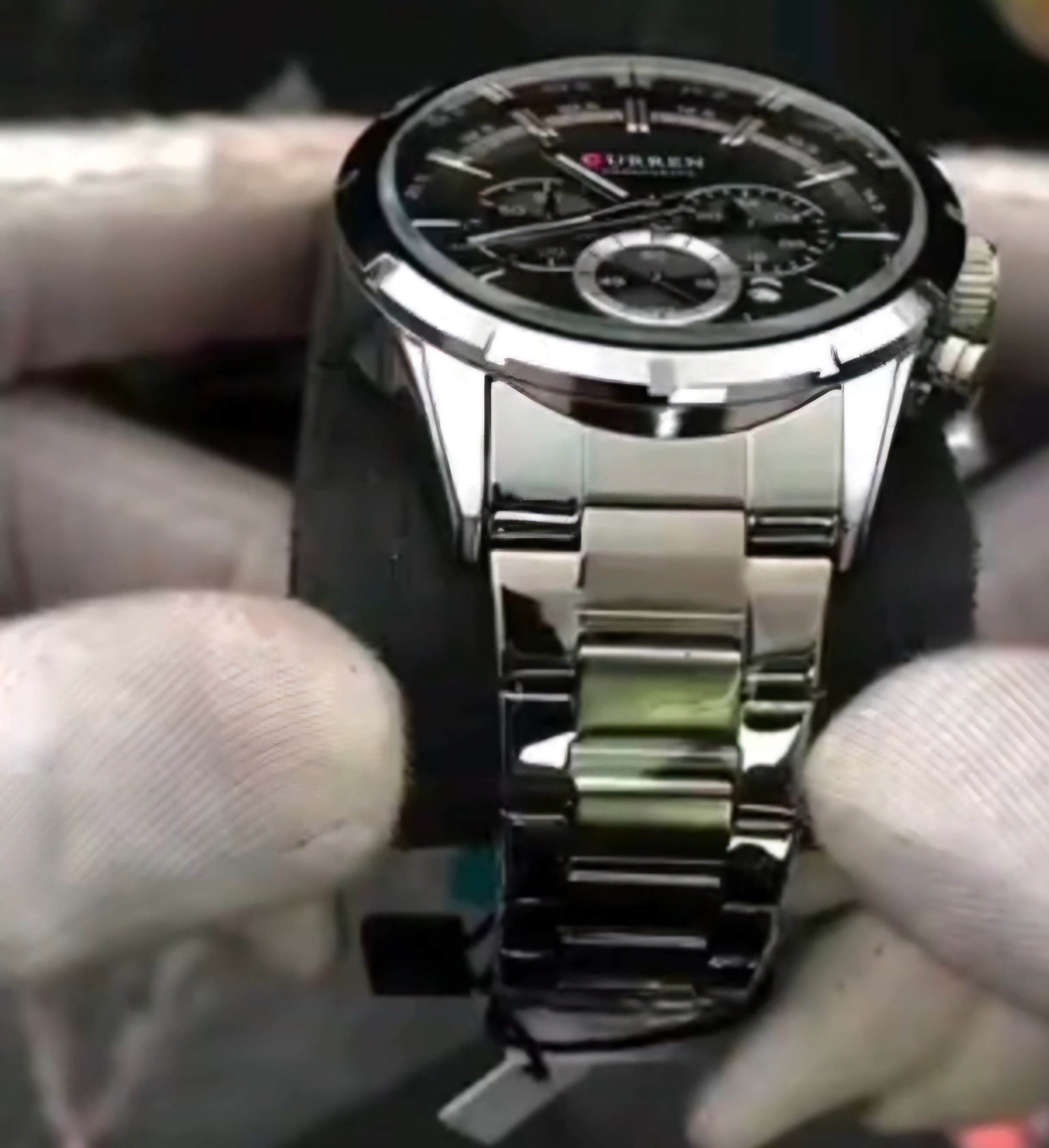 Curren 8355 Linha Prestige Chronograph – Elegância Esportiva com Identidade Forte