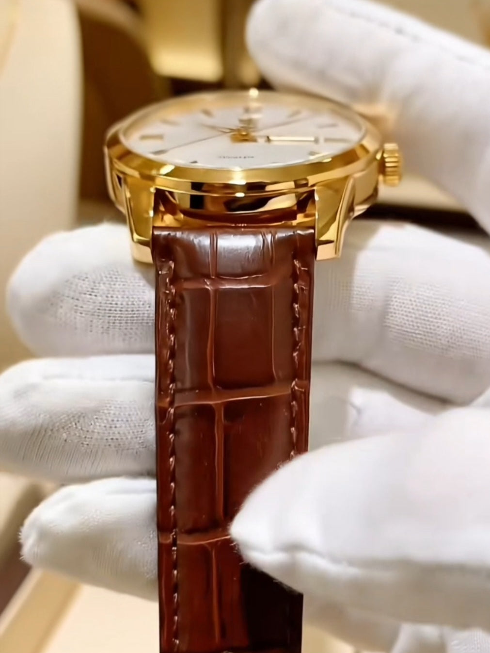 Linha Heritage – Elegância que Define Presença OLEVS 6898 -Relógio de quartzo impermeável, pulseira de couro